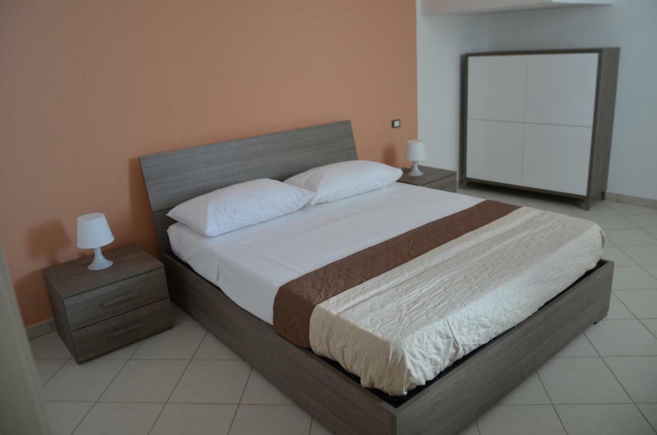 Casa Vacanze Cristoforo Colombo Apartment Lido Conchiglia Bagian luar foto